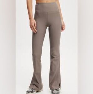 Olivia Jordan Women's Taupe Flare Leggings. Size M